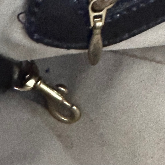 Vintage Brahmin Daria Crossbody Baguette Y2K preloved ‎ 10x6x3.5" no hang tag - Picture 6 of 15